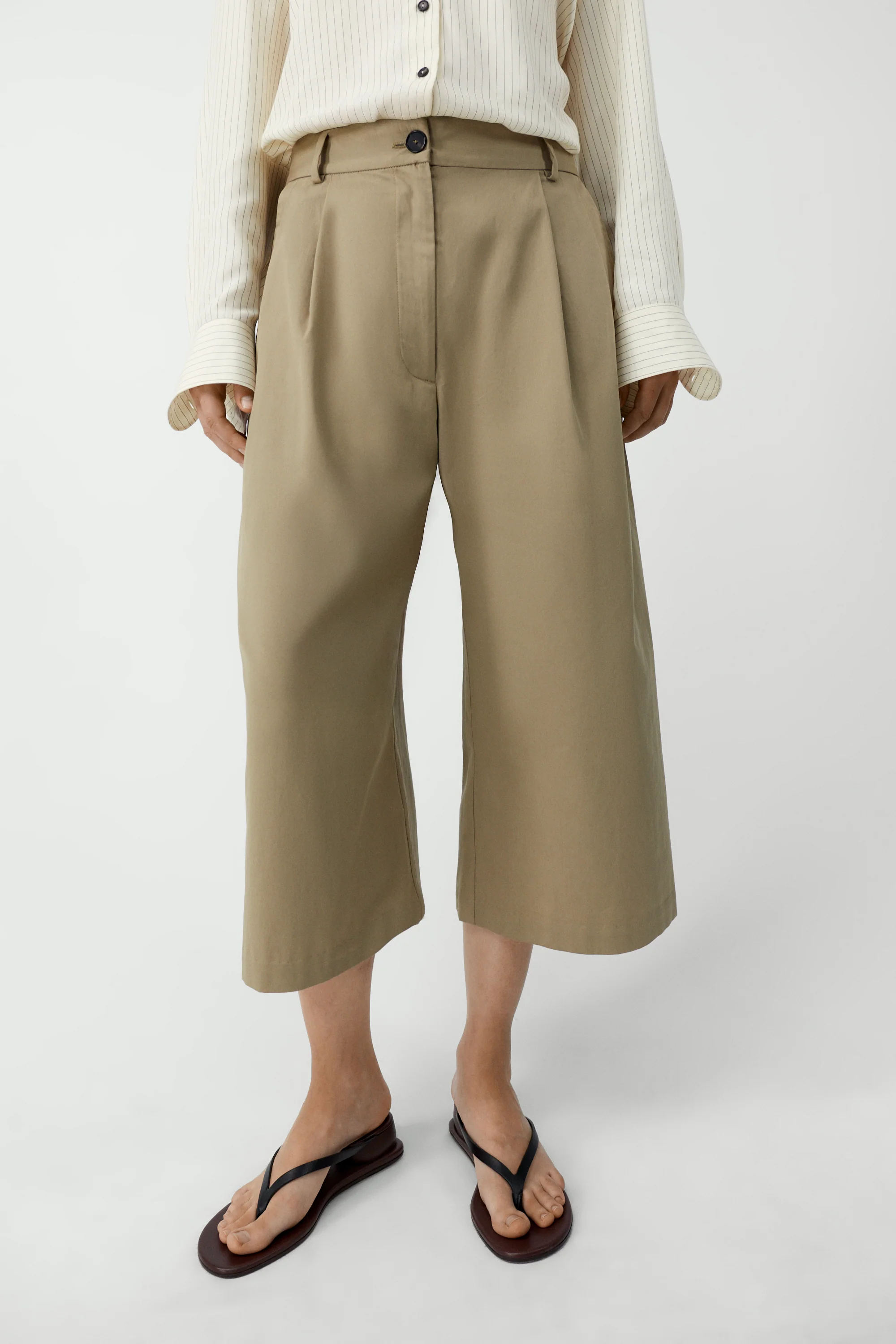 COTTON CAPRI PANTS - Image 2