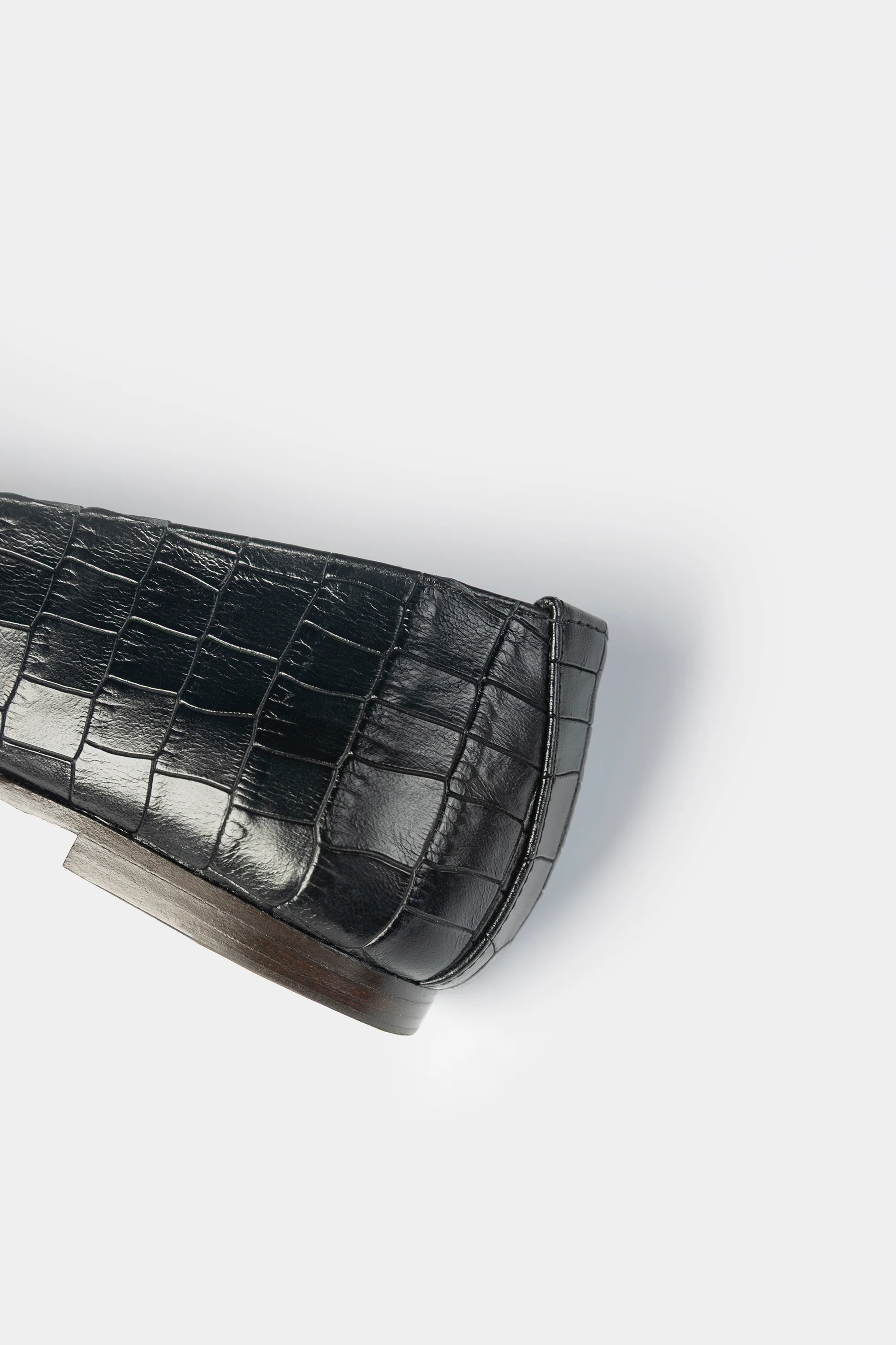 POINTY CROCODILE LOAFER - Image 4